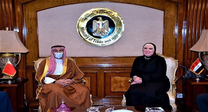 بالصور.. نيفين جامع ونظيرها البحرينى يبحثان سبل تعزيز التعاون المشترك