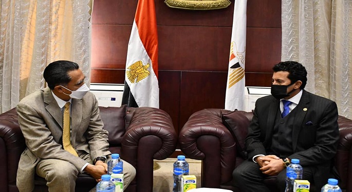 بالصور.. وزير الرياضة يبحث التعاون الثنائي مع سفير إندونيسيا
