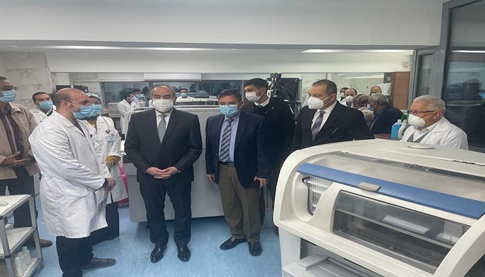 بالصور.. وزير الطيران يتفقد مستشفي مصر للطيران ويفتتح أعمال تطوير معامل التحاليل المركزية