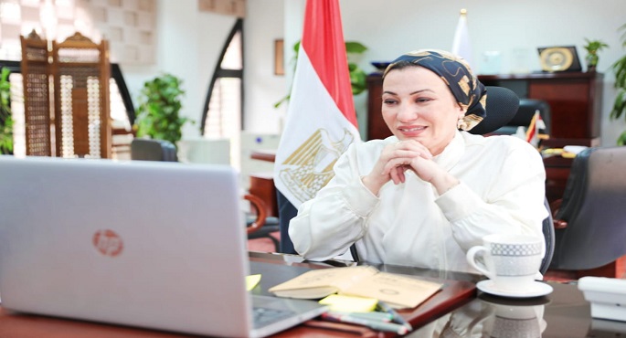 وزيرة البيئة تعلن دعمها للأنشطة والمشروعات الطلابية الرامية لحماية البيئة