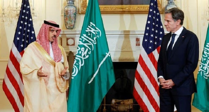 بلينكن يؤكد لنظيره السعودي التزام بلاده بتعزيز القدرات لمواجهة التهديدات من اليمن