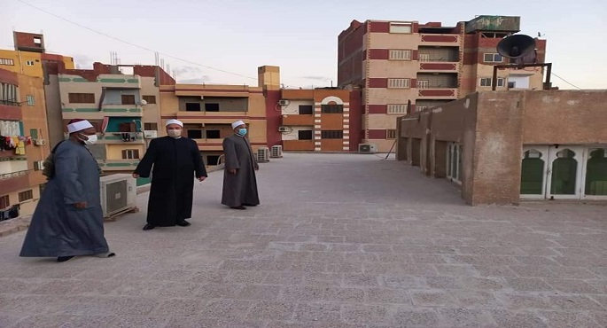 بالصور..أوقاف القاهرة تطلق حملة كبرى لتنظيف أسطح المساجد