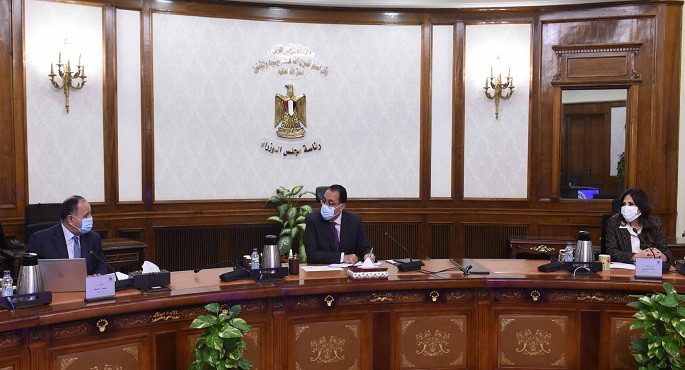 مدبولي: توجيهات رئاسية بالتوسع في الاستثمارات بموازنة 2022 /2023 لتنفيذ مشروعات تنموية مختلفة
