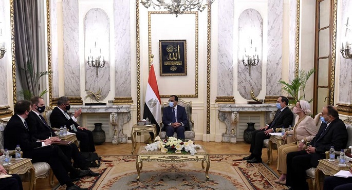 مدبولى يبحث مع رئيس مؤتمر تغير المناخ الـ 26 سبل التعاون في إطار استضافة مصر للدورة الـ 27