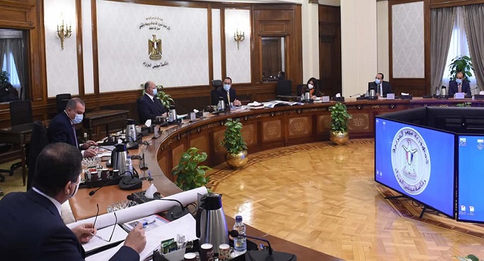 بالصور.. رئيس الوزراء يتابع إجراءات تسكين أهالي المناطق غير الآمنة في المشروعات السكنية الجديدة