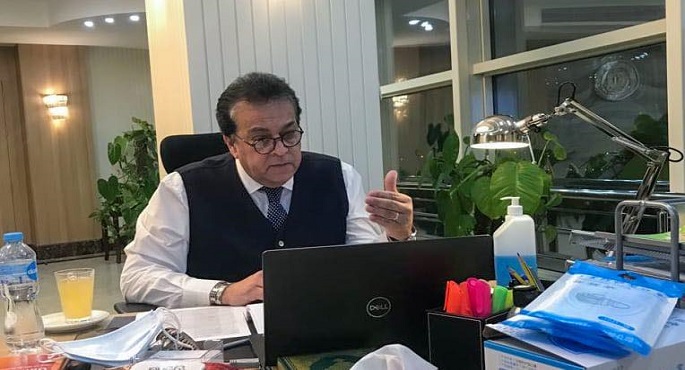 خالد عبد الغفار يوجه بالتوسع في حملات التطعيم ضد كورونا وتوعية المواطنين بأهمية اللقاحات
