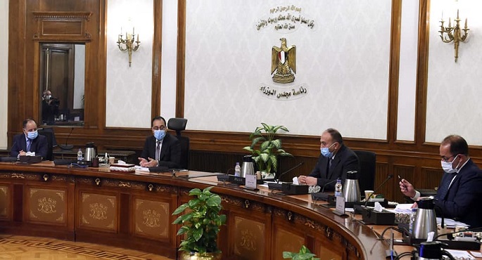 بالصور.. رئيس الوزراء يتابع إجراءات إصدار الطرح الأول للصكوك السيادية