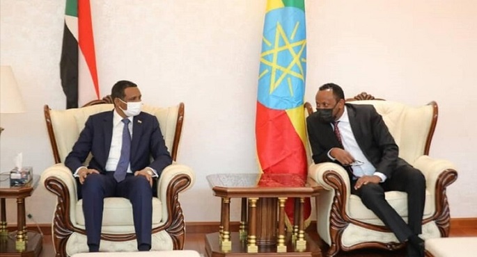 دقلو “حميدتي” يعلن خلال لقائه أبي أحمد في أديس أبابا عن “متانة العلاقات” بين السودان وإثيوبيا