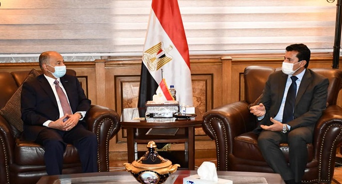 وزير الرياضة يشهد توقيع بروتوكول استضافة مصر لثلاث بطولات دولية في رياضة الغطس والغطس العالي والسباحة التوقيعية