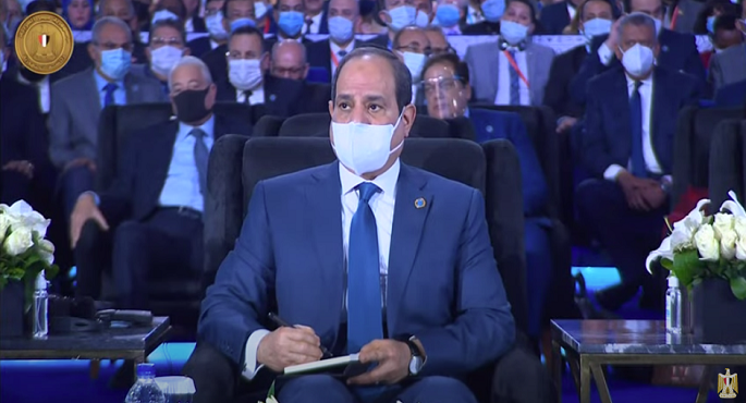 الرئيس السيسي يشهد جلسة نقاشية تحت عنوان “الطريق من جلاسكو إلى شرم الشيخ لمواجهة التغيرات المناخية”