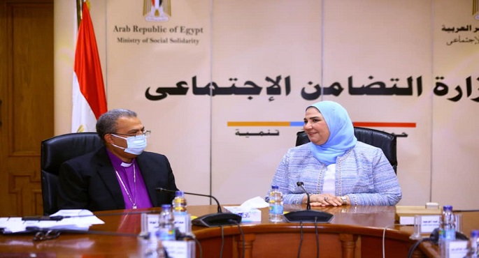 بالصور.. القباج تستقبل رئيس الطائفة الإنجيلية بمصر