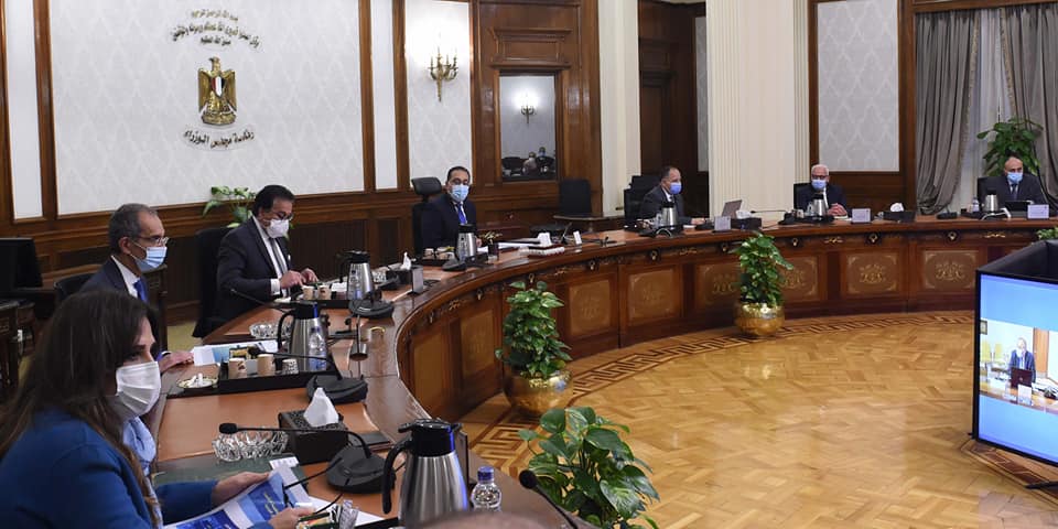 رئيس الوزراء يتابع الموقف التنفيذي لمنظومة التأمين الصحي الشامل