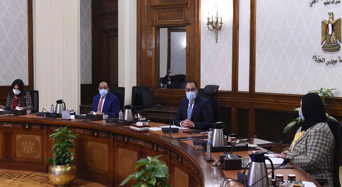 بالصور.. رئيس الوزراء يناقش خطوات تنفيذ وحدات “سكن كريم” بالتعاون مع الجمعيات الأهلية