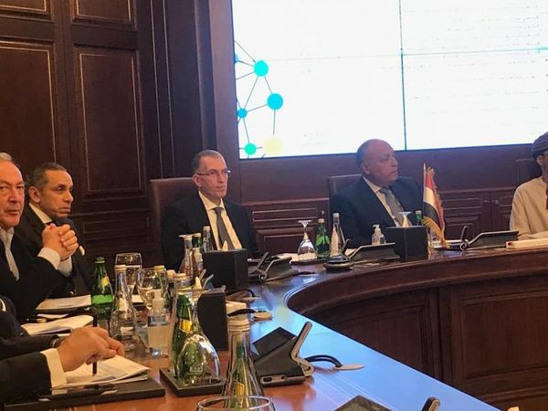 بالصور..شكرى يشارك في الدورة الثالثة لمجلس الأعمال المصري العُماني المُشترك