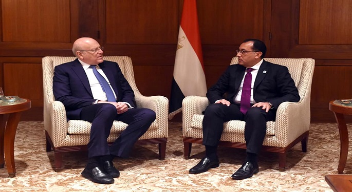 بالصور.. رئيس الوزراء يلتقي نظيره اللبناني على هامش منتدى شباب العالم
