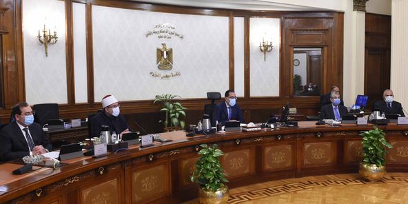 بالصور.. مدبولي يناقش إعداد وثيقة لتعزيز دور القطاع الخاص فى التنمية الاقتصادية