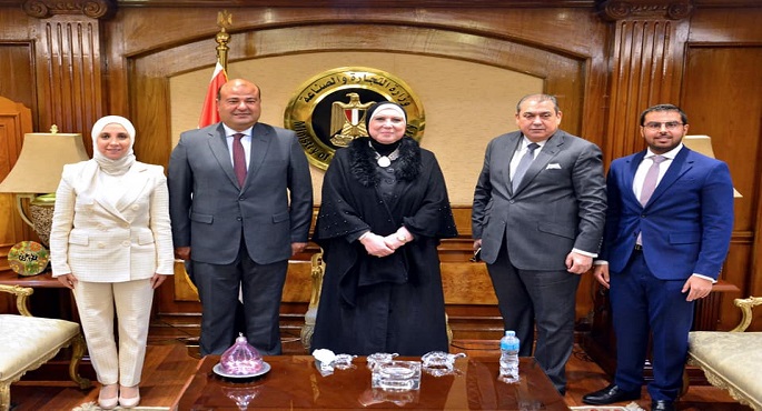 بالصور.. نيفين جامع تستقبل وفد غرفة التجارة العربية الامريكية لبحث سبل زيادة الصادرات المصرية للاسواق الامريكية