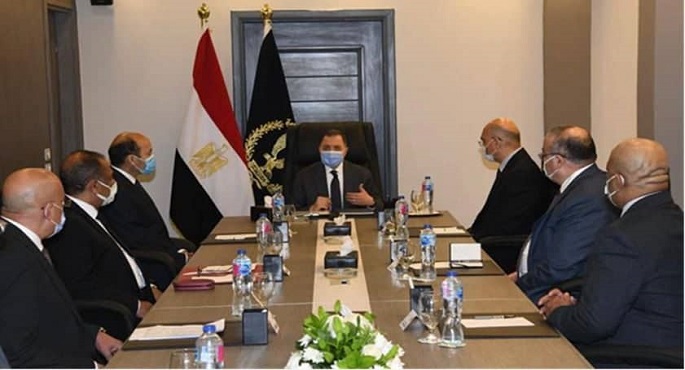 بالصور.. وزير الداخلية يبحث خطة تأمين فاعليات منتدى شباب العالم 2022