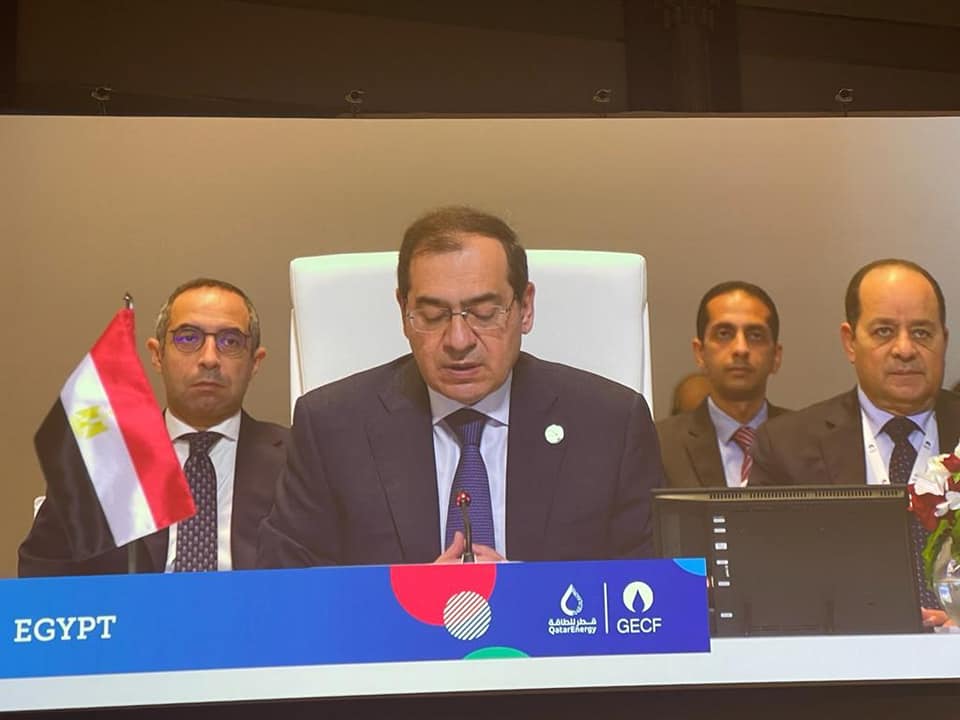 بالصور.. الرئيس السيسي يدعو لمبادرة جعل الغاز الطبيعي أكثر صداقة للبيئة لضمان تحقيق انتقال عادل للطاقة