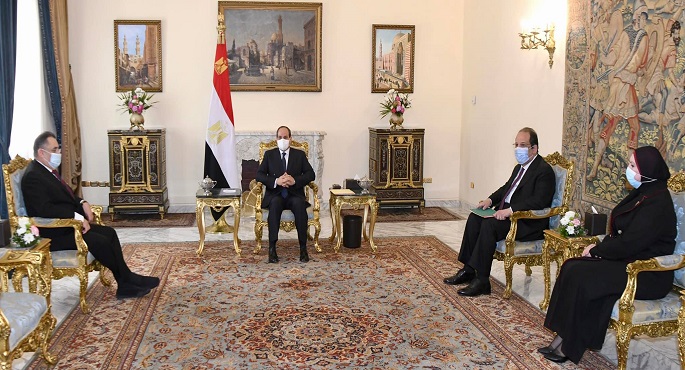 الرئيس السيسي يبحث مع رئيس مجلس إدارة غرفة تجارة وصناعة الكويت سبل دعم مجلس الأعمال المشترك