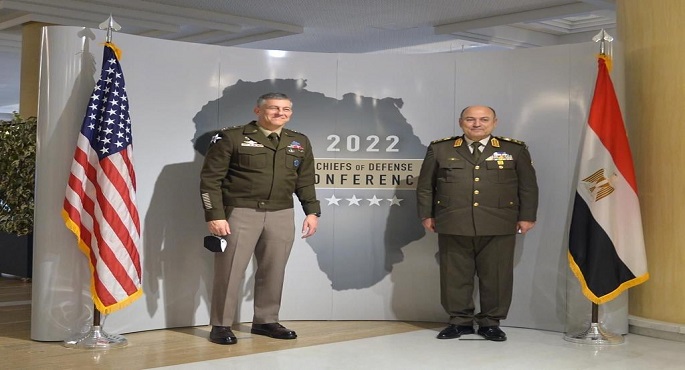بالصور.. رئيس الأركان يعود إلى أرض الوطن بعد انتهاء زيارته لإيطاليا لحضور مؤتمر رؤساء أركان الدول الإفريقية