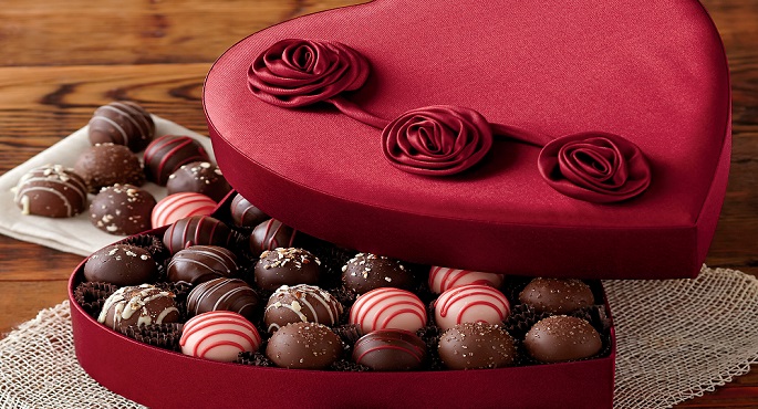 العالم يحتفل اليوم بعيد الحب ..valentine’s day