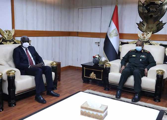 البرهان يدعو إلى توحيد الجهود الدولية والإقليمية للتعامل مع الأوضاع في السودان