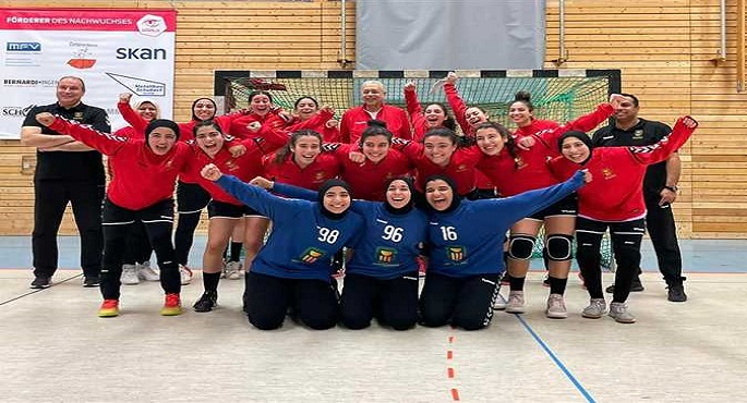 شابات اليد فى مواجهة غينيا بقبل نهائى بطولة أفريقيا