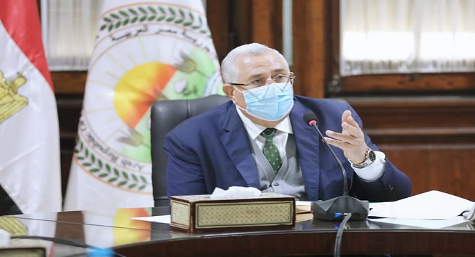 بالصور .. وزير الزراعة يبحث فرص الاستثمار الزراعي في مصر مع وفد المجلس الاقتصادي العربي الافريقي