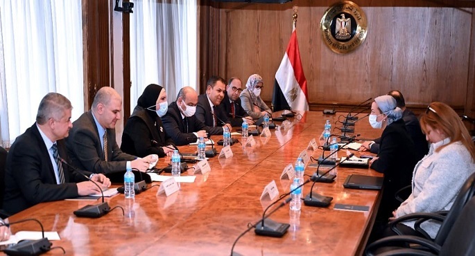 الاتفاق على تشكيل مجموعة عمل مشتركة لتنسيق مشاركة قطاع الصناعة بفعاليات مؤتمر المناخ COP27  بشرم الشيخ