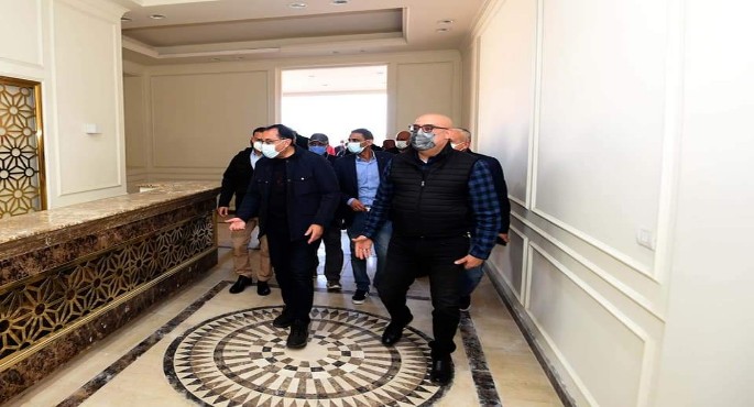بالصور.. رئيس الوزراء يختتم جولته بمدينة العلمين الجديدة بتفقد الحي اللاتيني ومتابعة مشروعات الإسكان بالمدينة