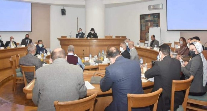 بالصور.. وزيرة الثقافة تجتمع بأعضاء الجمعية العمومية للشركة القابضة للاستثمار في الصناعات الثقافية والسينمائية
