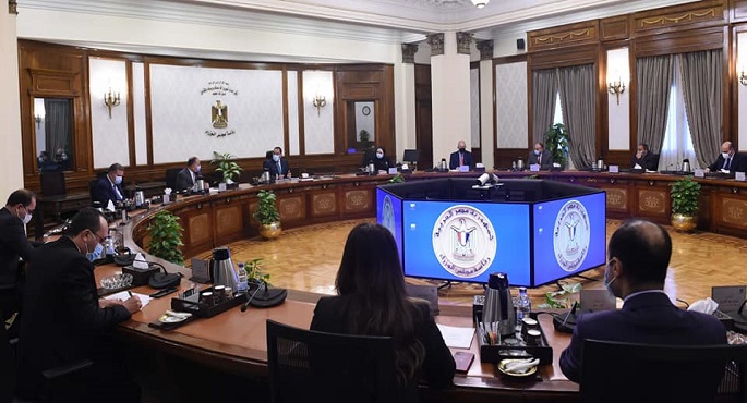 بالصور.. رئيس الوزراء يشدد على وضع خريطة طريق لتنفيذ استراتيجية صناعة السيارات في مصر