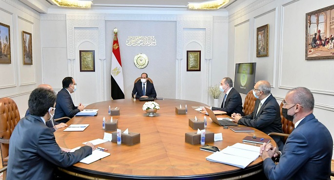 بالصور.. الرئيس السيسي يتابع الموقف التنفيذي لاستراتيجية الدولة لتوطين صناعة السيارات الكهربائية في مصر