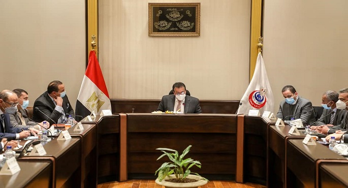 بالصور.. خالد عبد الغفار يؤكد الالتزام بتطبيق أحدث بروتوكولات علاج كورونا بكافة مستشفيات الجمهورية