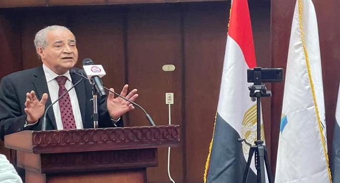 بالصور.. وزير التموين يفتتح مجمع نموذجي يقدم جميع خدمات الوزارة بمحافظة أسيوط