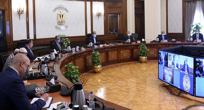 بالصور .. مدبولي: توجيه من الرئيس بوضع دليل استرشادي موحد لكافة مواصفات البنية التحتية للخدمات