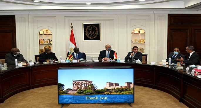 بالصور..الجزار يعرض على نظيره من زيمبابوى التجربة العمرانية التى تشهدها الدولة المصرية فى عهد الرئيس السيسي