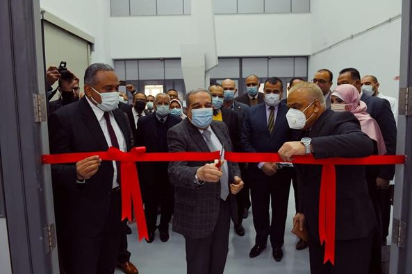 بالصور.. وزير الدولة للإنتاج الحربى يتفقد مركز التميز العلمى والتكنولوجى ويفتتح وحدة للتصنيع الذكي