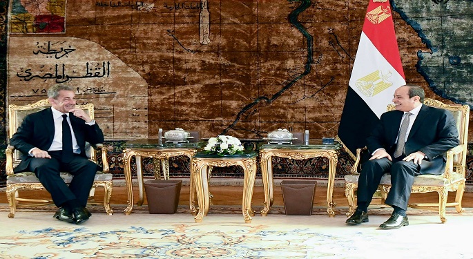 الرئيس السيسي يستقبل رئيس فرنسا الأسبق نيكولا ساركوزي