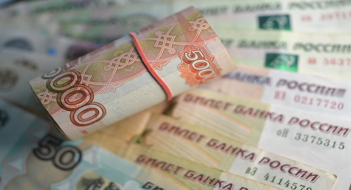 انخفاض الروبل مقابل اليورو والدولار مع بدء التداول فى بورصة موسكو
