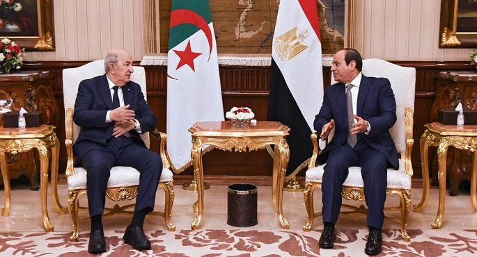 السيسى يؤكد تطلع مصر لدفع أطر التعاون مع الجزائر على شتى الأصعدة