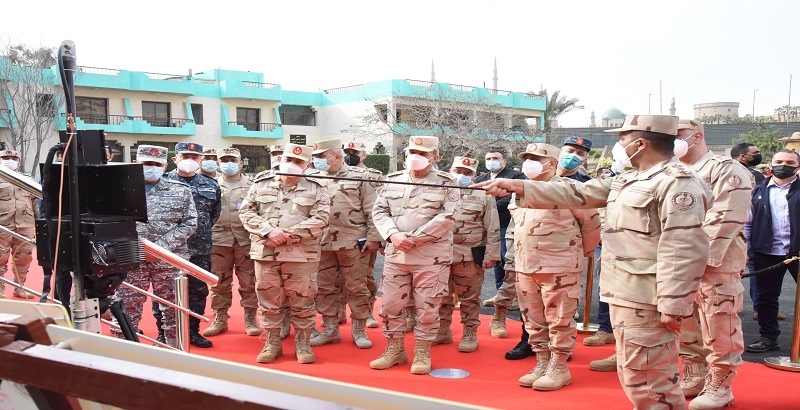 بالفيديو والصور .. وزير الدفاع يشهد تنفيذ مشروع مراكز القيادة الإستراتيجى التعبوى المشترك ( سيناء – 6 )