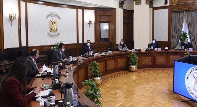 بالصور.. رئيس الوزراء يتابع الخطوات الأخيرة لإطلاق استراتيجية تنمية الأسرة المصرية