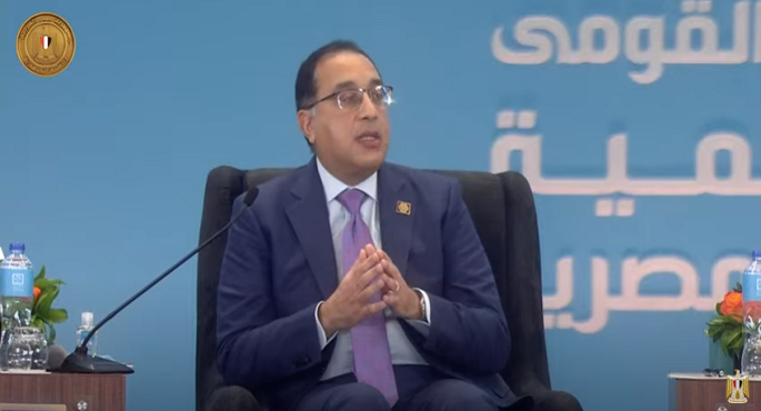 رئيس الوزراء: مشروع تنمية الأسرة المصرية يكمل جهود الدولة فى التنمية