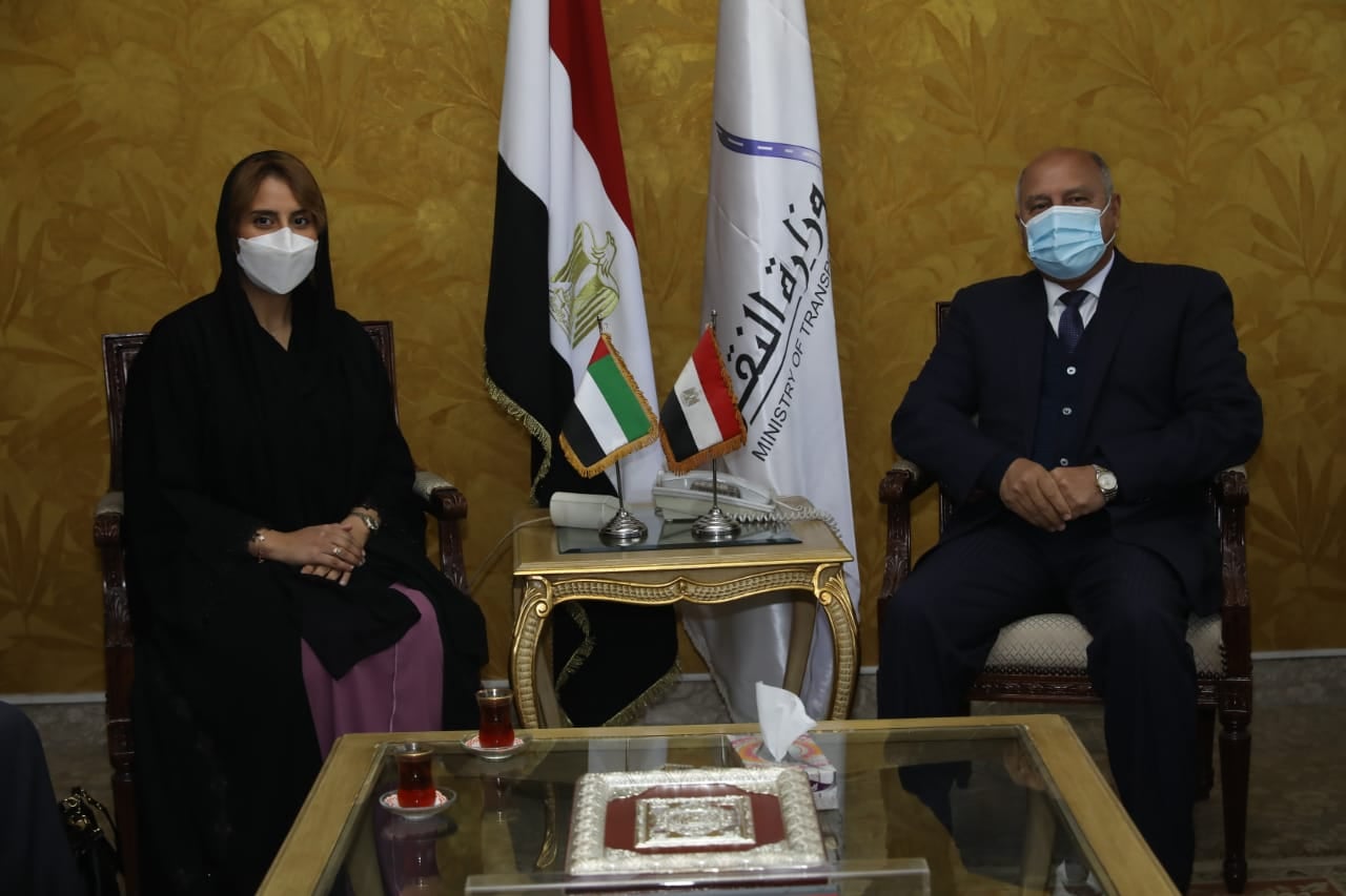 وزير النقل يبحث مع سفيرة الإمارات التعاون في مجال النقل البحري والبري والموانئ الجافة والمناطق اللوجيستية