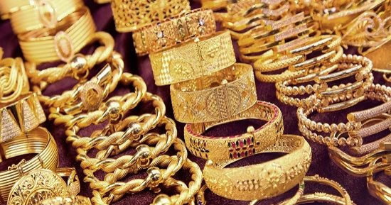 أسعار الذهب بالسوق المصري تعاود الارتفاع وعيار 21 يسجل 1050 جنيها