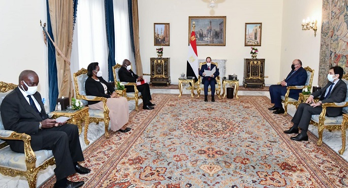 الرئيس السيسي يؤكد الأهمية التي توليها مصر لتعزيز العلاقات مع أنجولا في مختلف المجالات