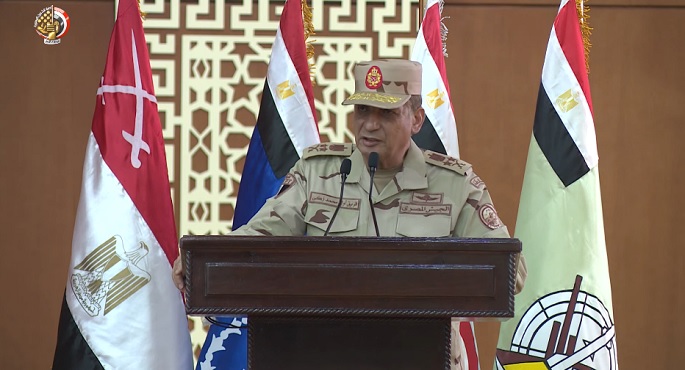 بالفيديو.. وزير الدفاع يلتقي مقاتلي الجيش الثانى الميدانى والمنطقة الغربية العسكرية