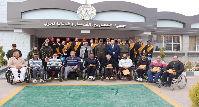 بالصور.. القوات المسلحة تنظم زيارة ميدانية لعدد من طلبة كلية الحقوق جامعة حلوان لجمعية المحاربين القدماء وضحايا الحرب